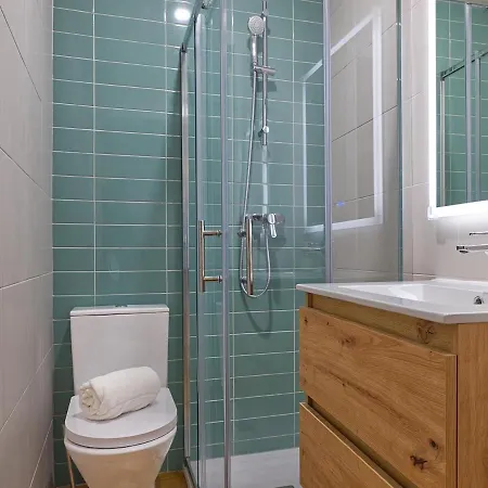 Portucale ! Charming Flat With Terrace Апартаменты Лиссабон